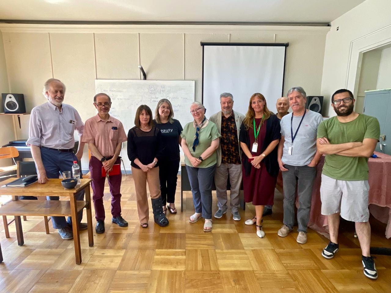 Fotografía 4 — Alejandra Mizala visita el Departamento de Música para conversar con su comunidad